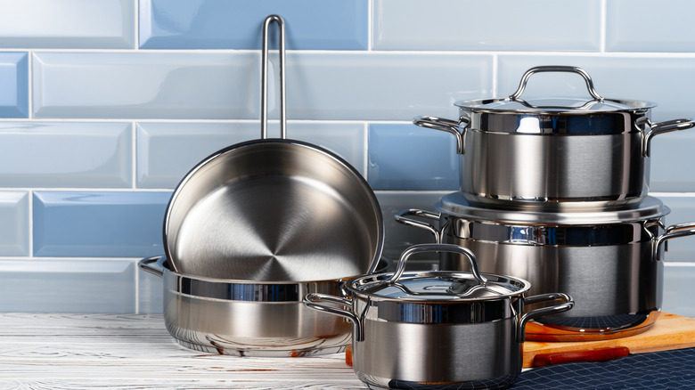 stainless steel cookware set