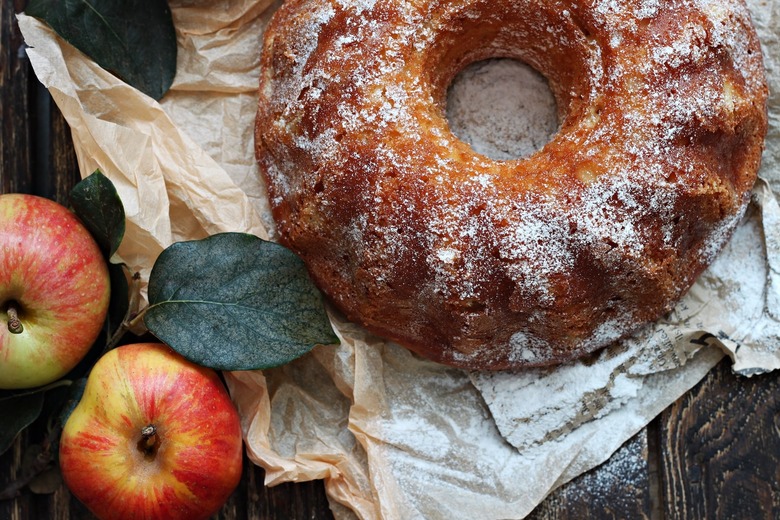 apple cake for Rosh Hashanah