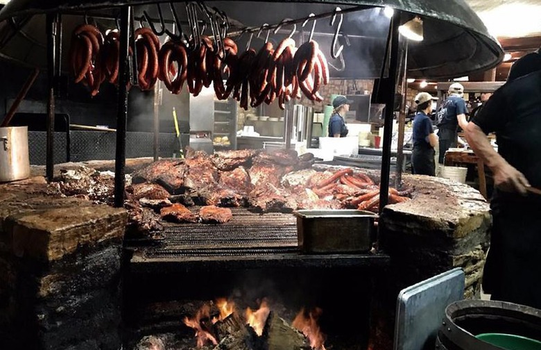 #2 The Salt Lick BBQ (Austin-Bergstrom International Airport & Dallas/Fort Worth International Airport)