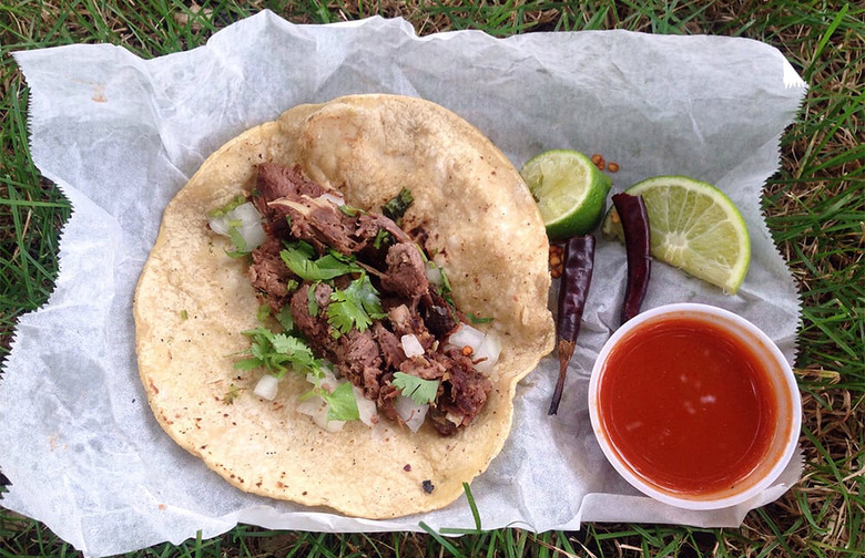 #3 Birria Tatemada, Birrieria Zaragoza (Chicago, Illinois)